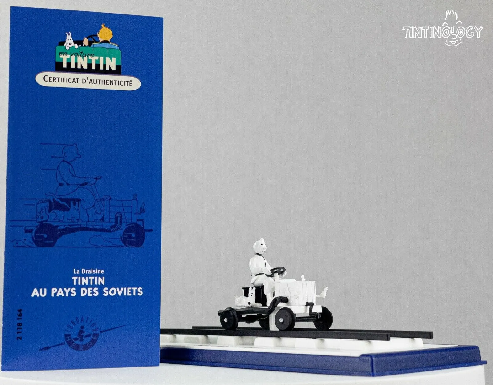 ATLAS TINTIN CAR # 64 La Draisine Land of Soviets Soviets Herge model car 1/43