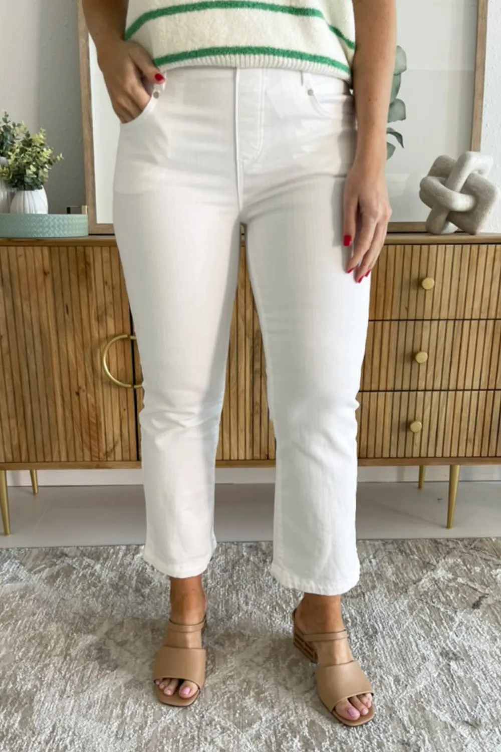 Gia Glider Crop Flare w/ Tulip Back Slit 25.5"