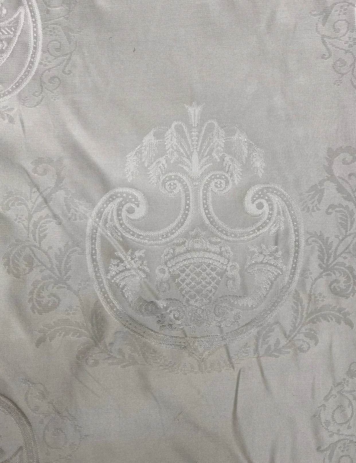 NEW Countess Robin 100% Silk Jacquard Neoclassical Light Gray Medallion